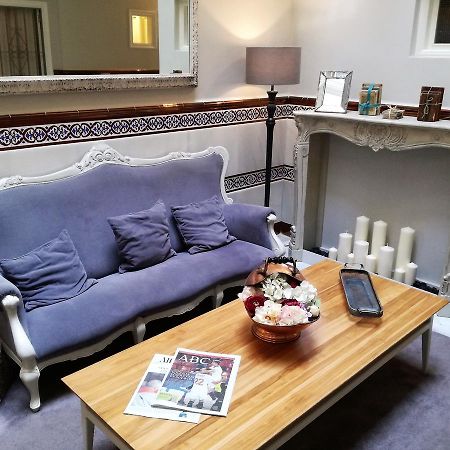 Le Petit Paris Hotel Sevilla Kültér fotó