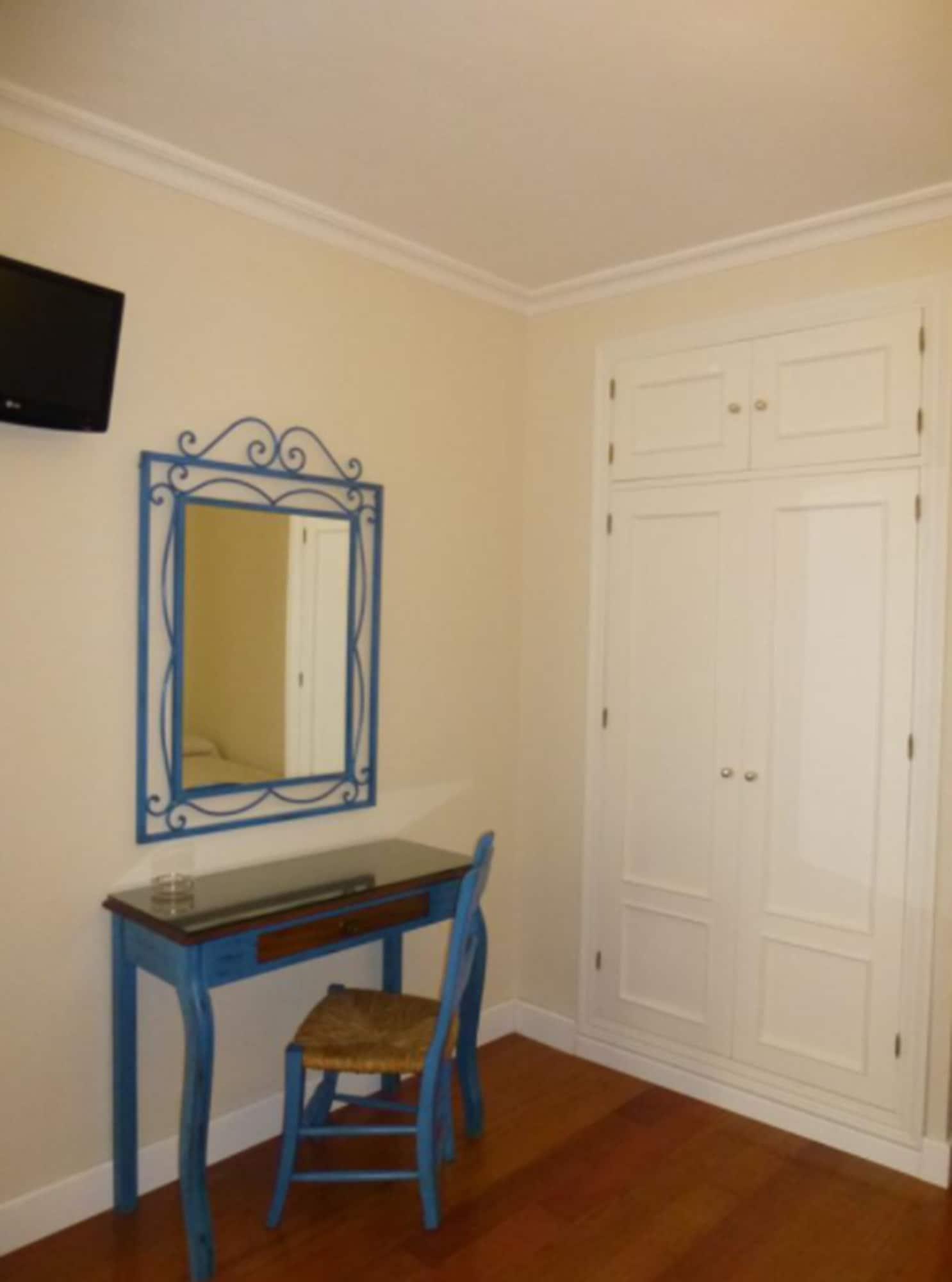Le Petit Paris Hotel Sevilla Kültér fotó