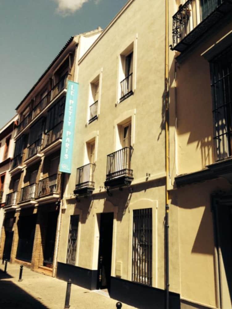 Le Petit Paris Hotel Sevilla Kültér fotó